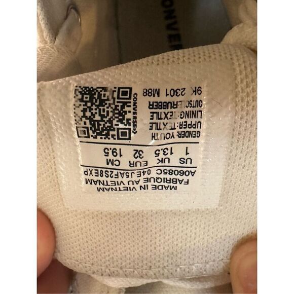 Vans Classic Youth Off White Custom Graffiti Art Slip-On Sneakers Size 1 - Picture 10 of 10